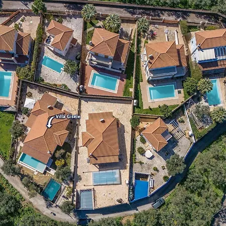 Willa Gisele With Private Pool Tragaki